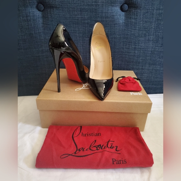 Christian Louboutin - Picture 3 of 4